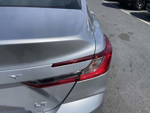 Used 2025 Toyota Camry LE w/ Convenience Package image 29