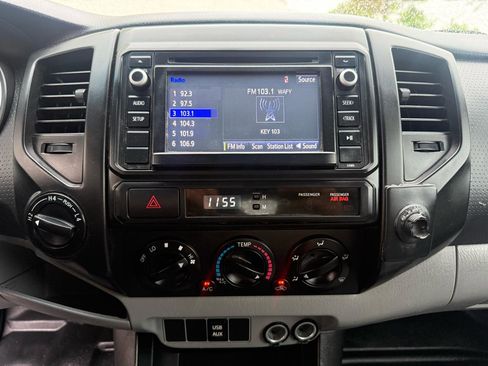 Used 2014 Toyota Tacoma 4x4 Access Cab image 26