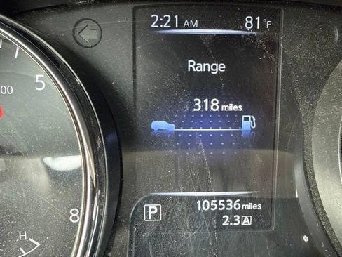Used 2016 Nissan Rogue SV w/ SV Moonroof Package AWD/4WD image 12