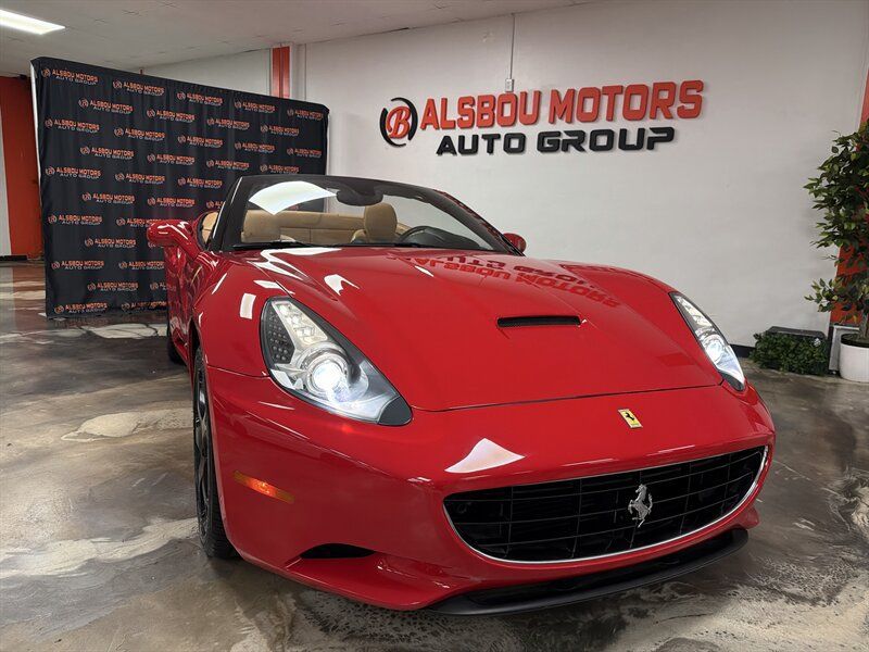 Used 2010 Ferrari California RWD image 2