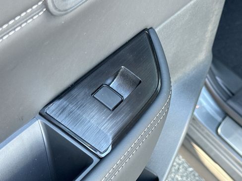 New 2026 Nissan Rogue SV AWD/4WD image 31