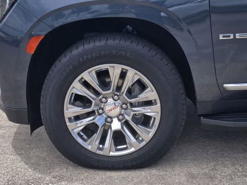 Used 2021 GMC Yukon XL Denali AWD/4WD image 19