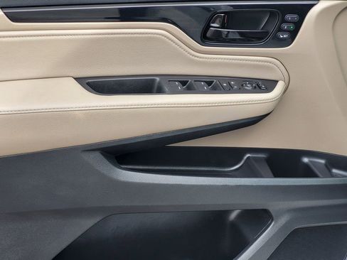Used 2022 Honda Odyssey Touring image 10