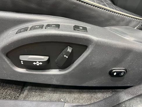 Used 2016 Volvo XC60 T6 R-Design w/ Climate Package image 41