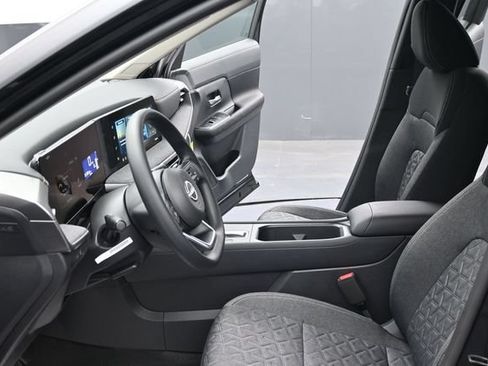 New 2026 Nissan Kicks SV w/ Cold Weather Package FWD image 26