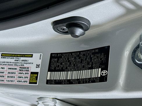 Used 2026 Toyota Corolla LE FWD image 12