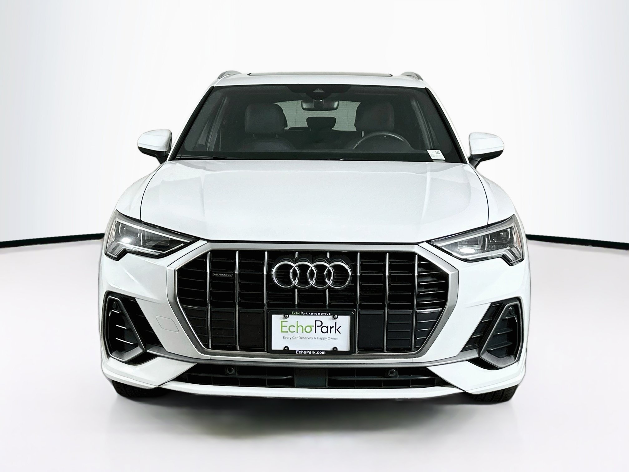Used 2025 Audi Q3 2.0T Premium AWD/4WD image 2