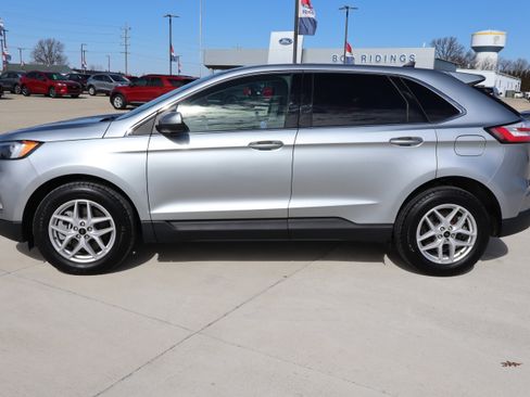 Used 2024 Ford Edge SEL w/ Convenience Package image 8