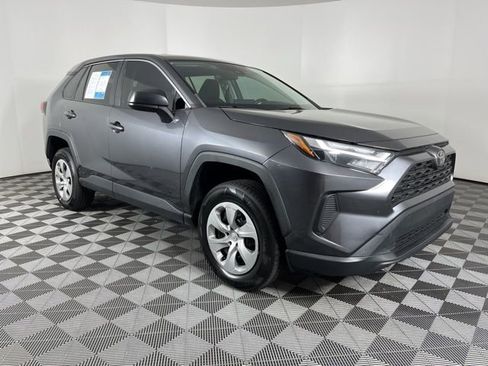 Used 2023 Toyota RAV4 LE FWD image 3