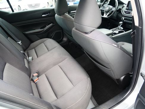 Used 2021 Nissan Altima 2.5 SV w/ SV Premium Package FWD image 25