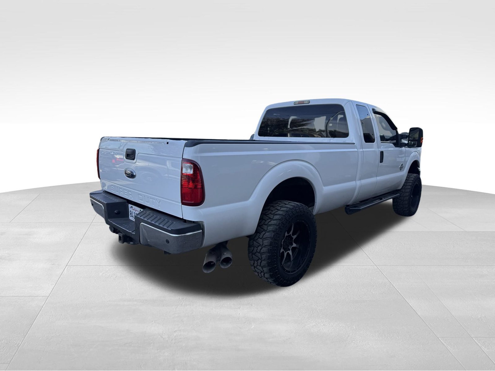 Used 2016 Ford F250 XLT w/ XLT Value Package AWD/4WD image 3