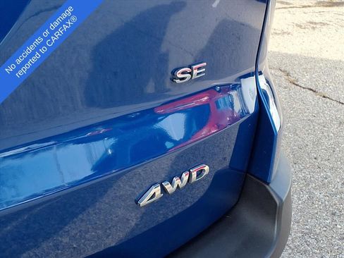 Used 2020 Ford EcoSport SE w/ SE Convenience Package image 11