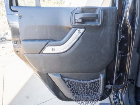 Used 2018 Jeep Wrangler Unlimited Sahara w/ Max Tow Package image 16