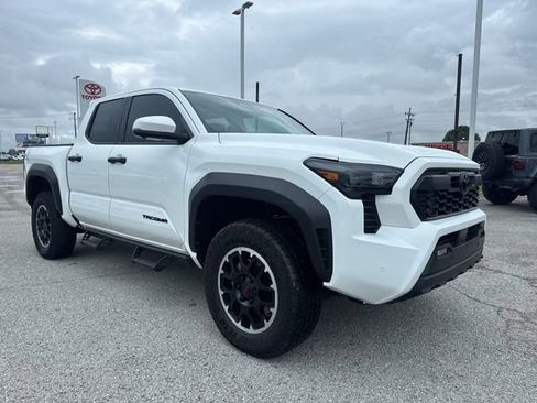 Used 2026 Toyota Tacoma TRD Off-Road w/ TRD Off Road Premium Package AWD/4WD image 8