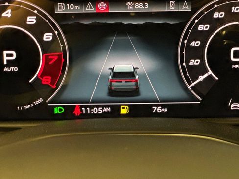 New 2025 Audi RS Q8 performance image 27