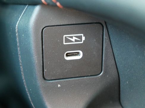 Used 2025 Honda HR-V Sport image 33