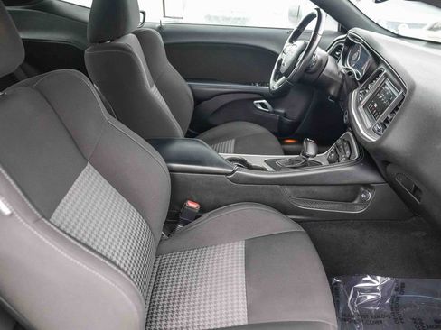 Used 2022 Dodge Challenger GT image 19