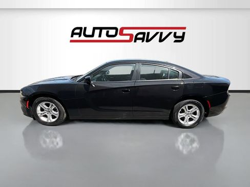 Used 2023 Dodge Charger SXT RWD image 4