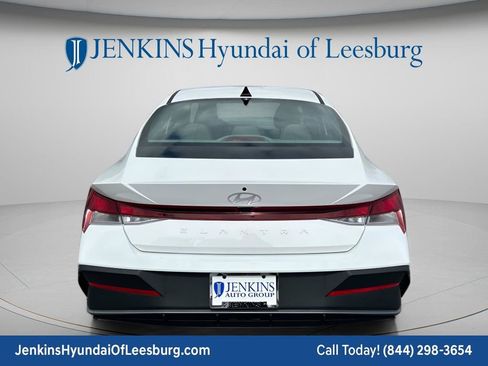 New 2026 Hyundai Elantra SE FWD image 6
