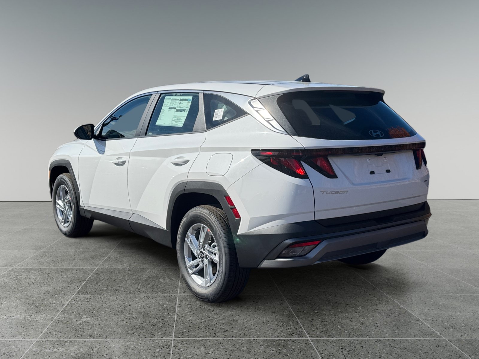 New 2026 Hyundai Tucson SE AWD/4WD image 3
