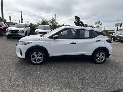 Certified 2023 Nissan Kicks S image 7