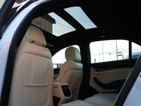 Used 2018 Cadillac CTS Luxury image 39