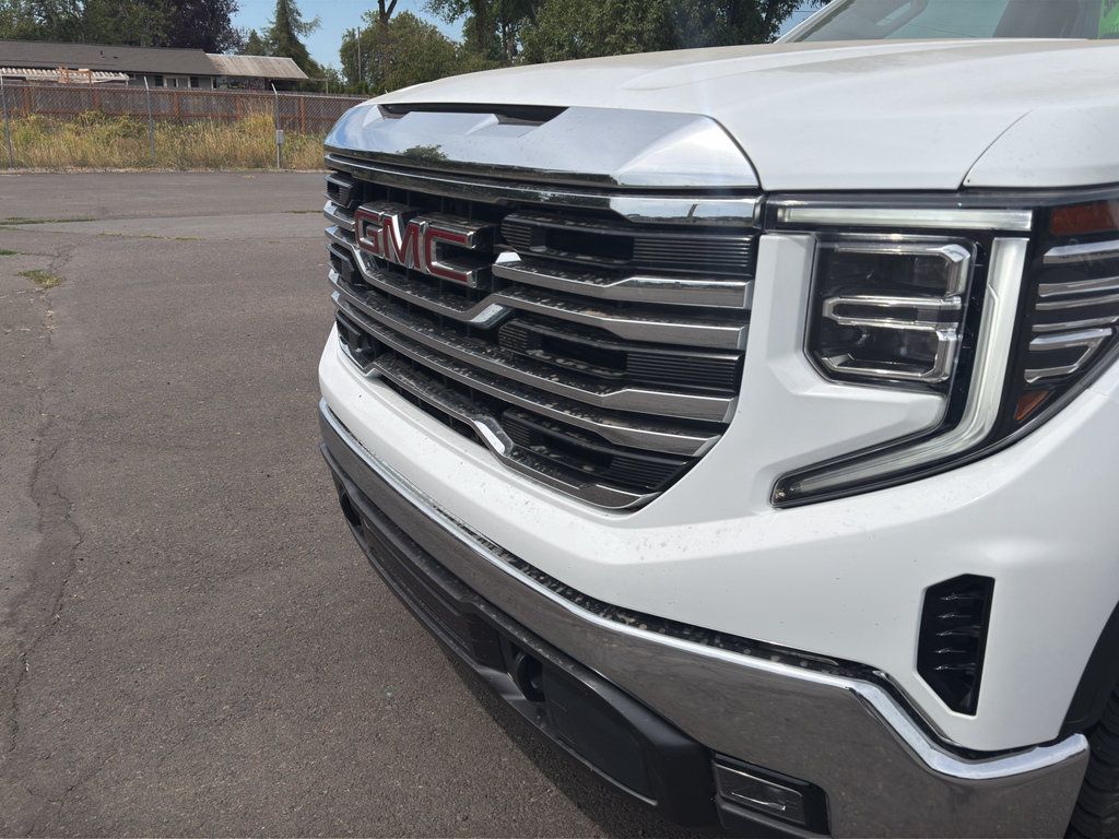 Used 2025 GMC Sierra 1500 SLT AWD/4WD image 5