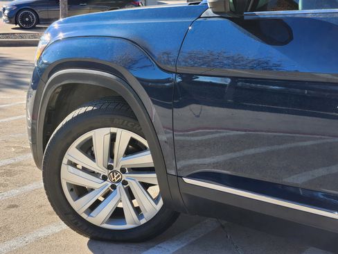 Used 2021 Volkswagen Atlas SEL image 6