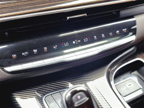 Used 2021 Cadillac Escalade Sport w/ Driver Assist Tech Package image 25