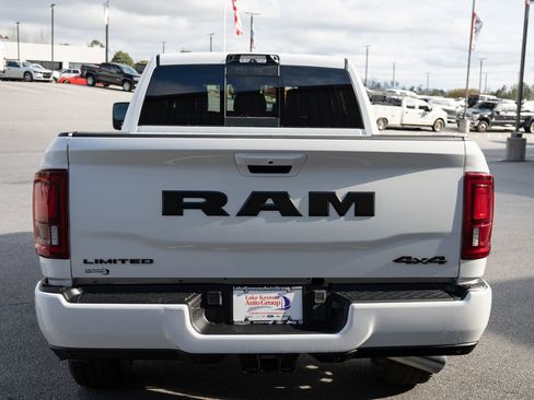 New 2026 RAM 2500 Limited image 16