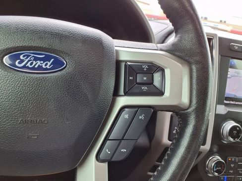 Used 2020 Ford F150 Lariat w/ Equipment Group 502A Luxury AWD/4WD image 35