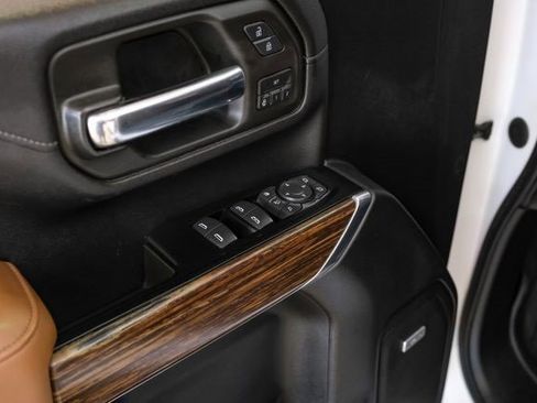 Used 2020 Chevrolet Silverado 3500 High Country image 45