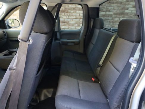 Used 2011 Chevrolet Silverado 1500 W/T image 18