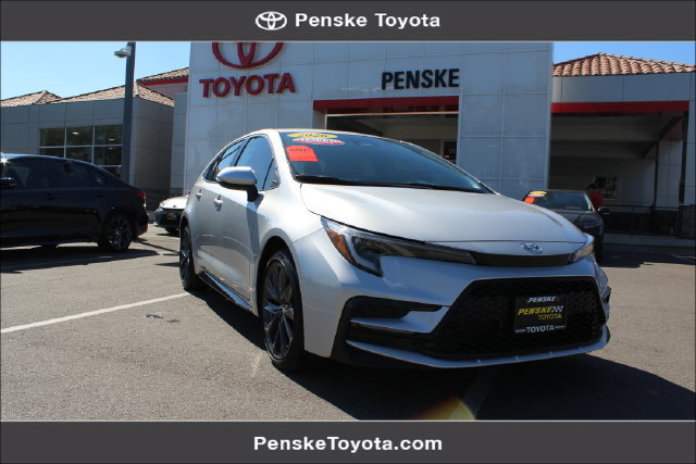 Certified 2026 Toyota Corolla SE FWD image 1
