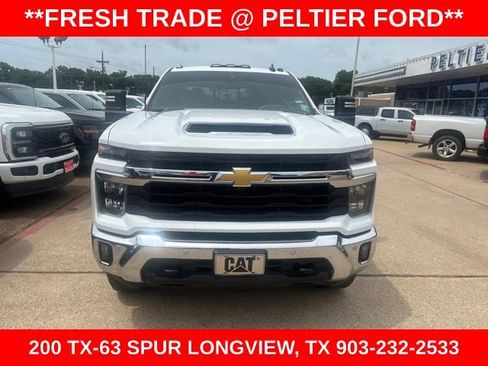 Used 2025 Chevrolet Silverado 2500 LT w/ Texas Edition AWD/4WD image 2