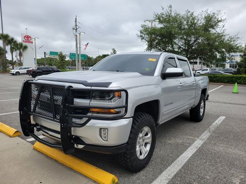 Used 2018 Chevrolet Silverado 1500 LT w/ All Star Edition AWD/4WD image 1