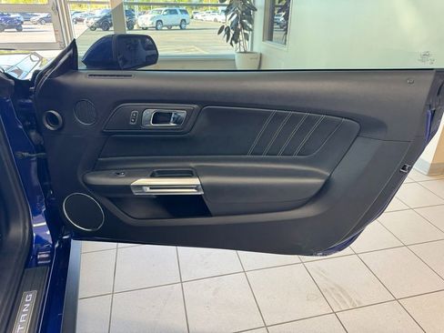 Used 2015 Ford Mustang GT Premium RWD image 18