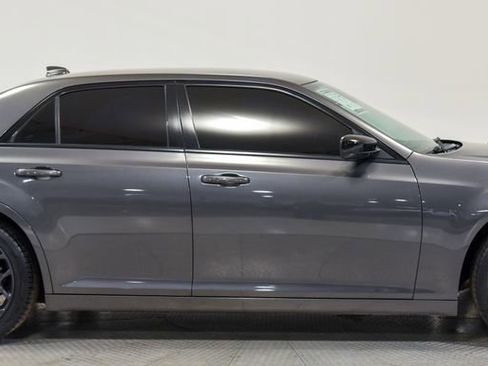 Used 2019 Chrysler 300 Touring w/ Sport Appearance Package RWD image 15