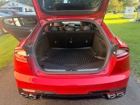 Used 2019 Kia Stinger GT1 RWD image 12
