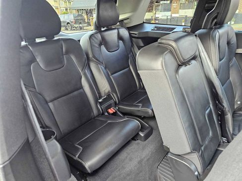 Certified 2024 Volvo XC90 B6 Ultimate w/ Protection Package Premier image 22