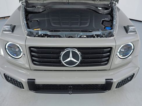 Used 2025 Mercedes-Benz G 580 w/ EQ Technology image 8