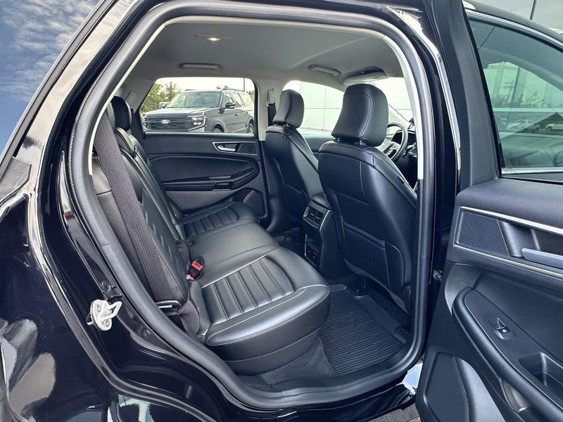 Used 2023 Ford Edge SEL w/ Convenience Package AWD/4WD image 13
