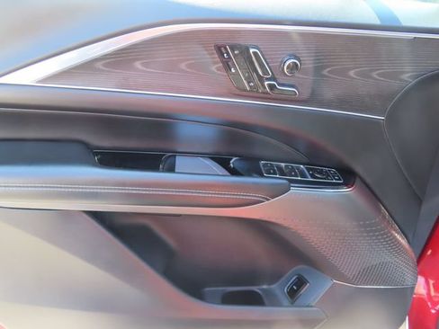Certified 2024 Cadillac Lyriq Luxury AWD/4WD image 11