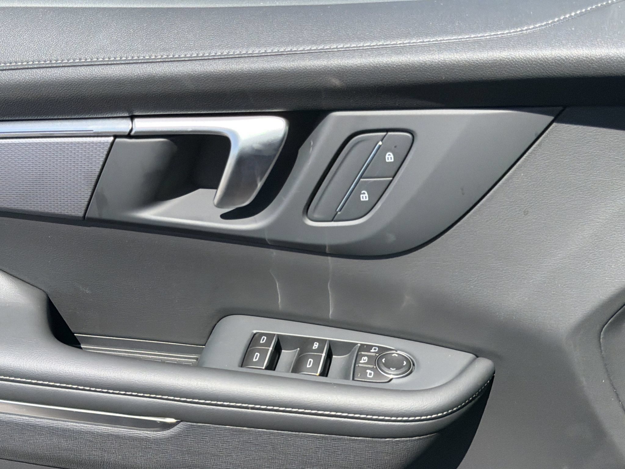 New 2026 Buick Enclave Sport Touring w/ LPO, Floor Liner Package FWD image 15