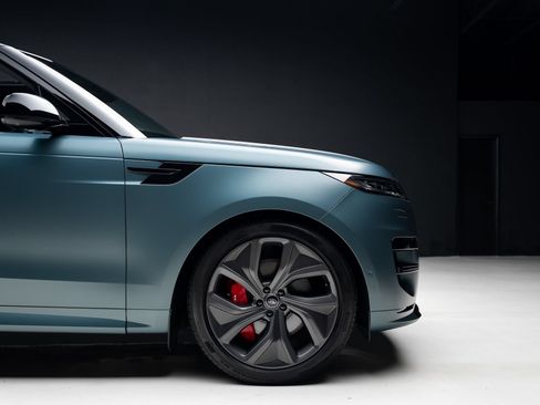 Used 2025 Land Rover Range Rover Sport Dynamic SE AWD/4WD image 38