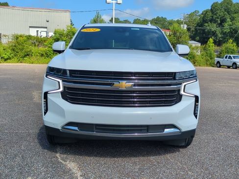 Used 2024 Chevrolet Tahoe LT RWD image 2