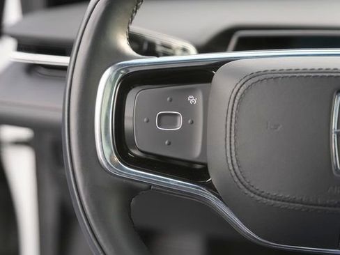 Used 2024 Lincoln Nautilus Reserve w/ Equipment Group 202A image 23