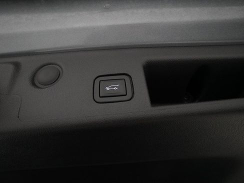 Used 2024 Chevrolet Equinox LT image 15