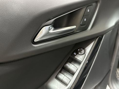 New 2026 Chevrolet Equinox LT w/ Safety and Technology Package AWD/4WD image 21