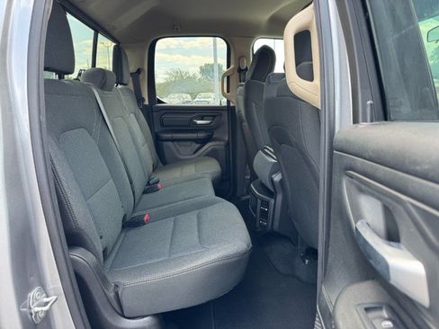 Used 2019 RAM 1500 Tradesman w/ SXT Appearance Group AWD/4WD image 17